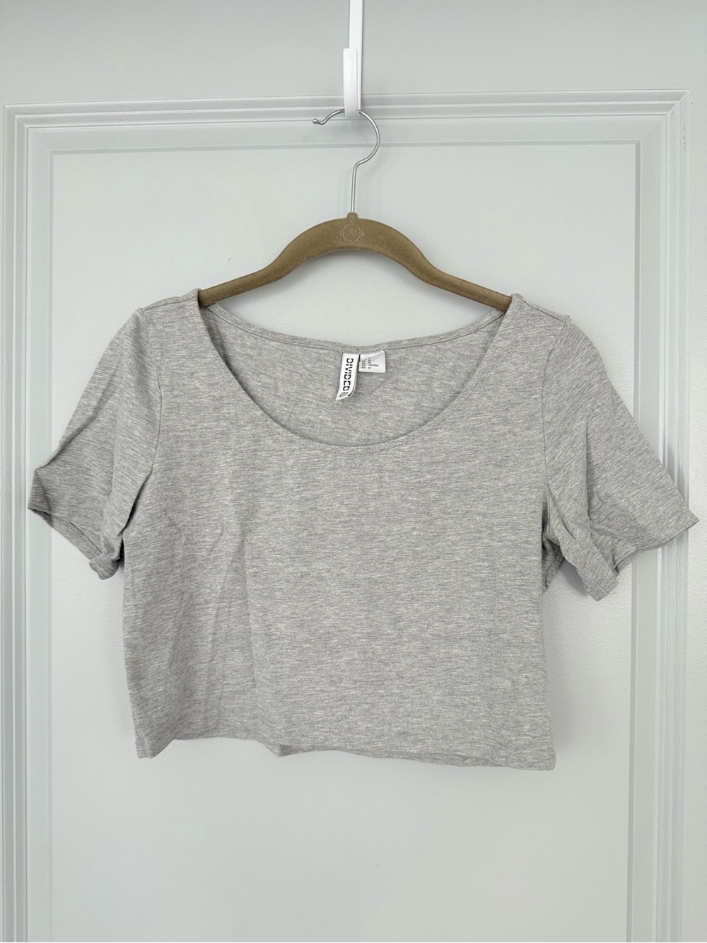 H&M Light Heather Gray Scoop Neck Crop Tee